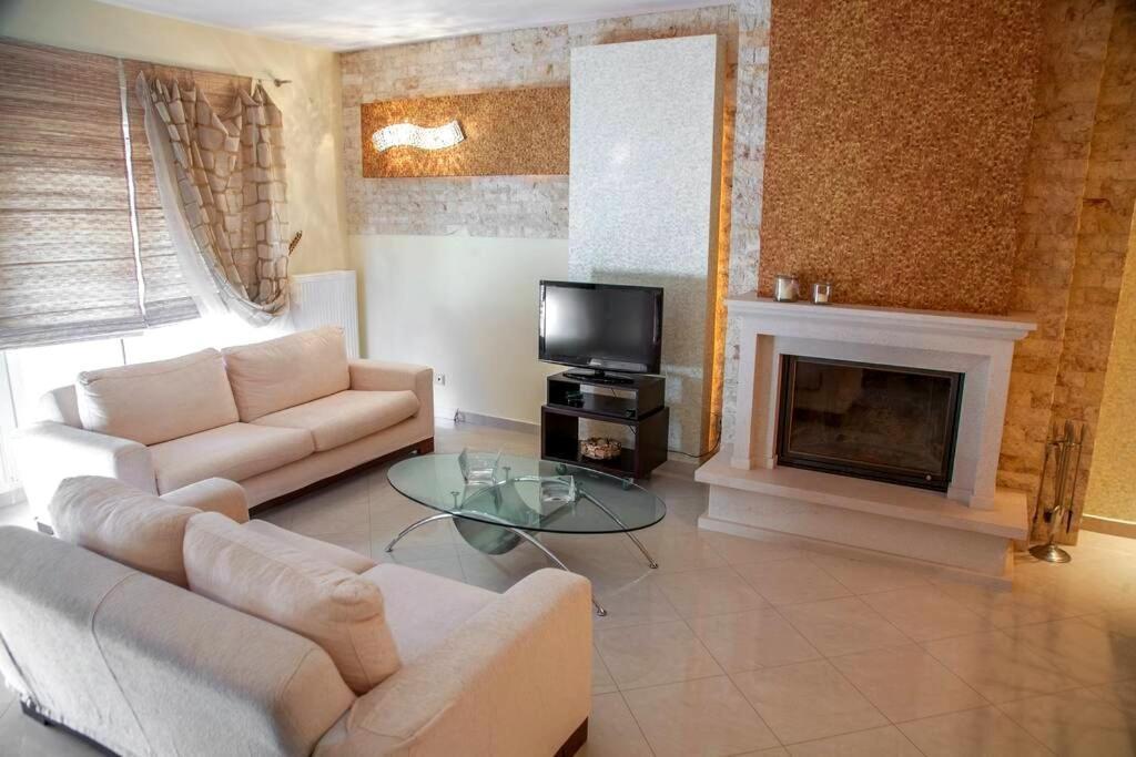 הוילה Luxurious West Side Maisonette In Alexandroupolis מראה חיצוני תמונה